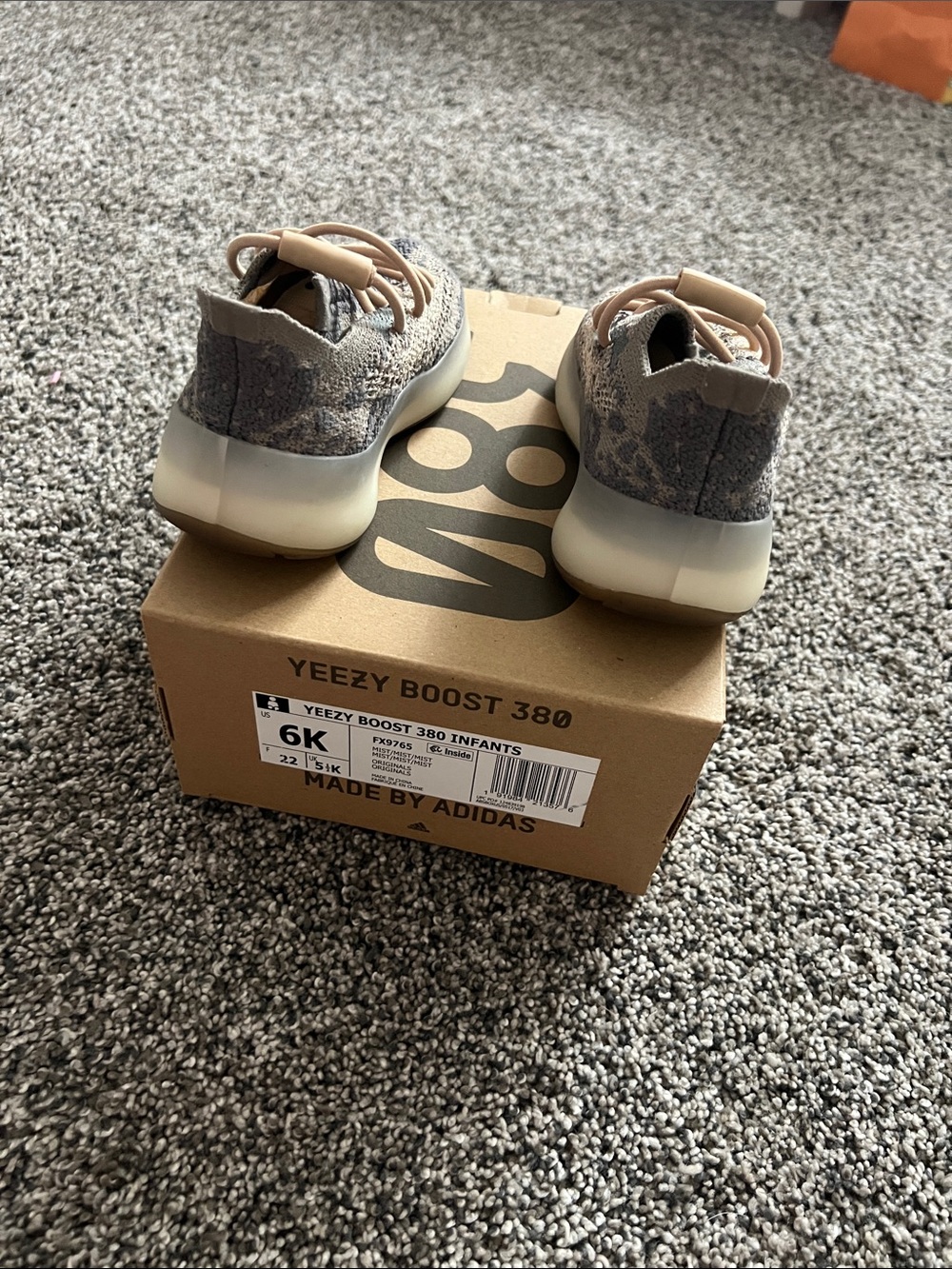 Yeezy boost 380 - Picture 4 of 4